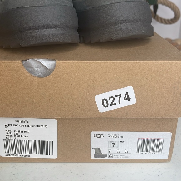 UGG Women's The Ugg Lug Boot: Color Moss Green Sz 7 - Picture 12 of 12